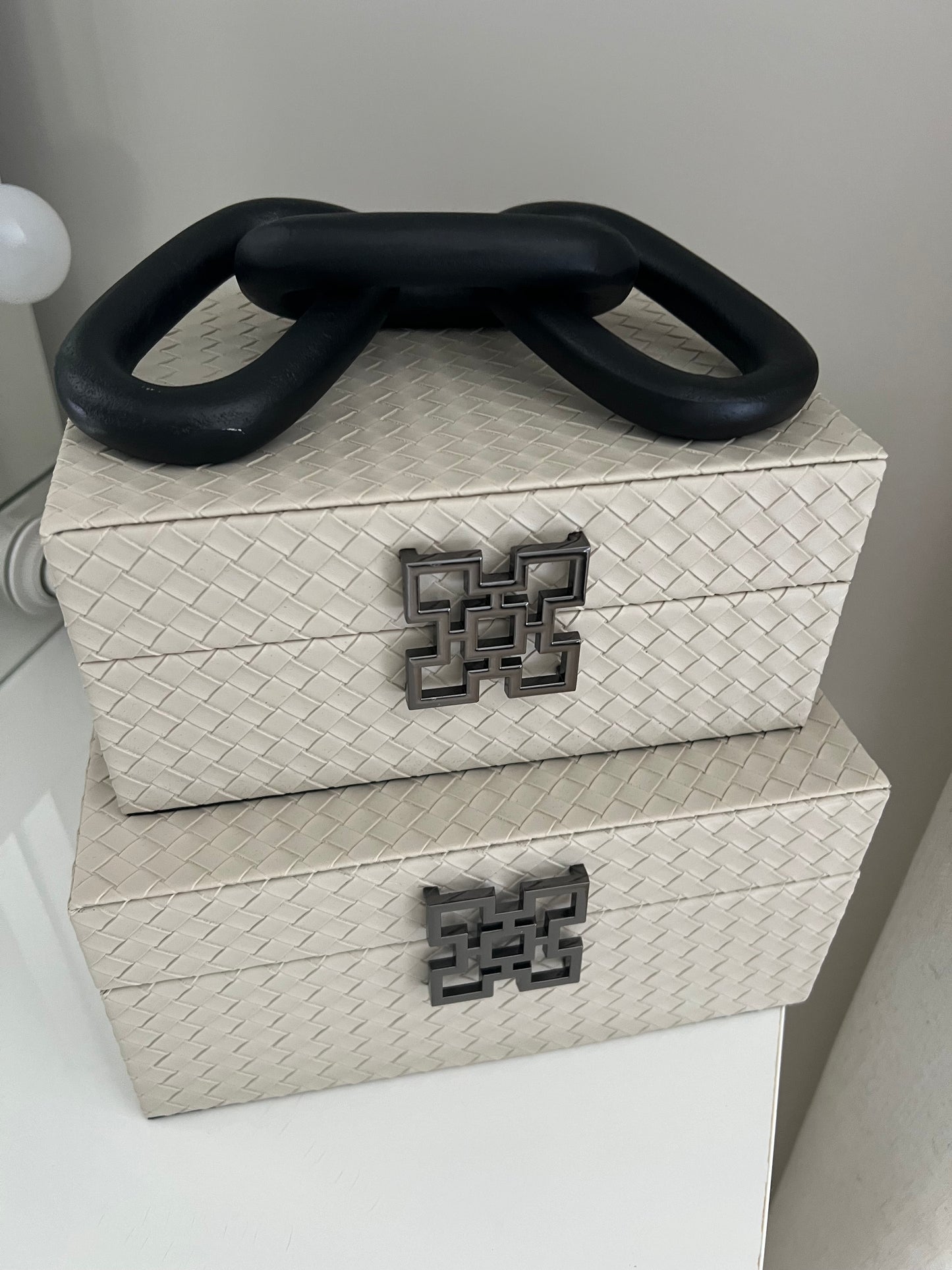 Prato Black Chain Sculpture