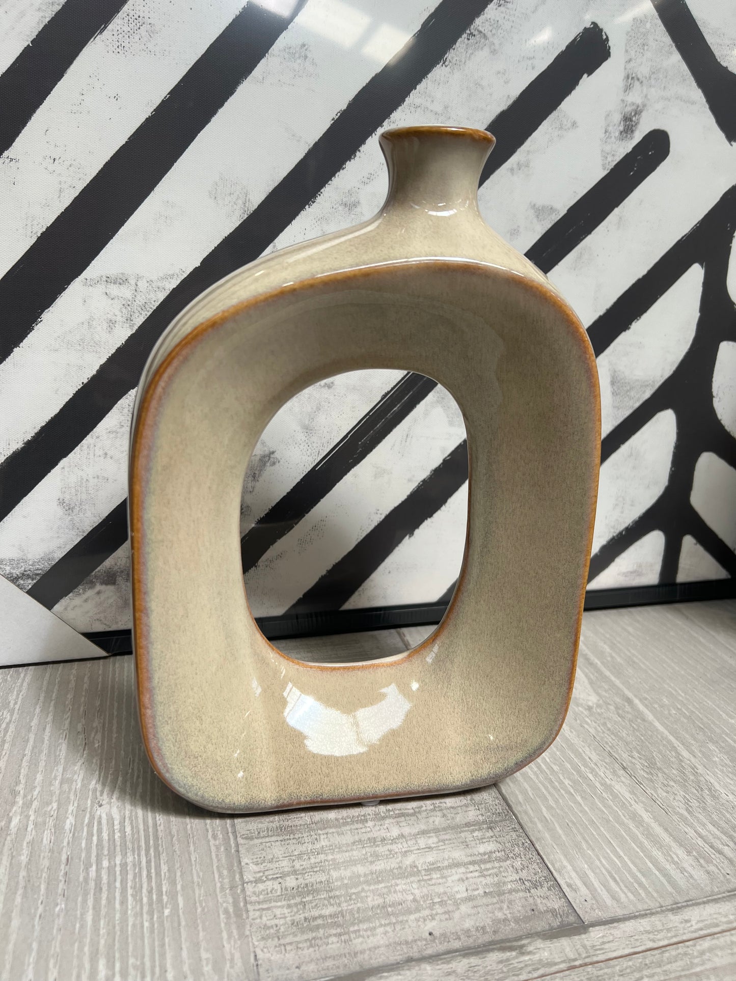 Sabbia Collection Small Hollow Vase