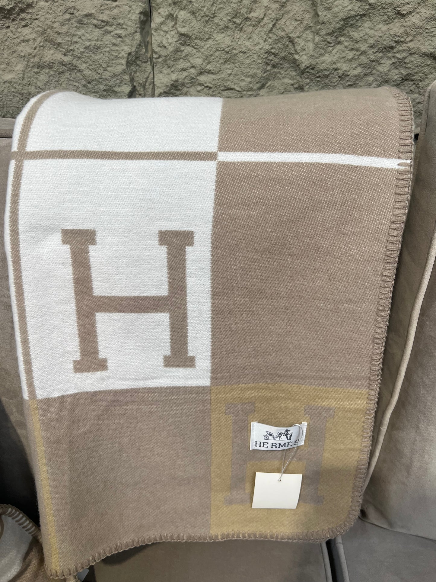 Luxury H Throw, Cashmere