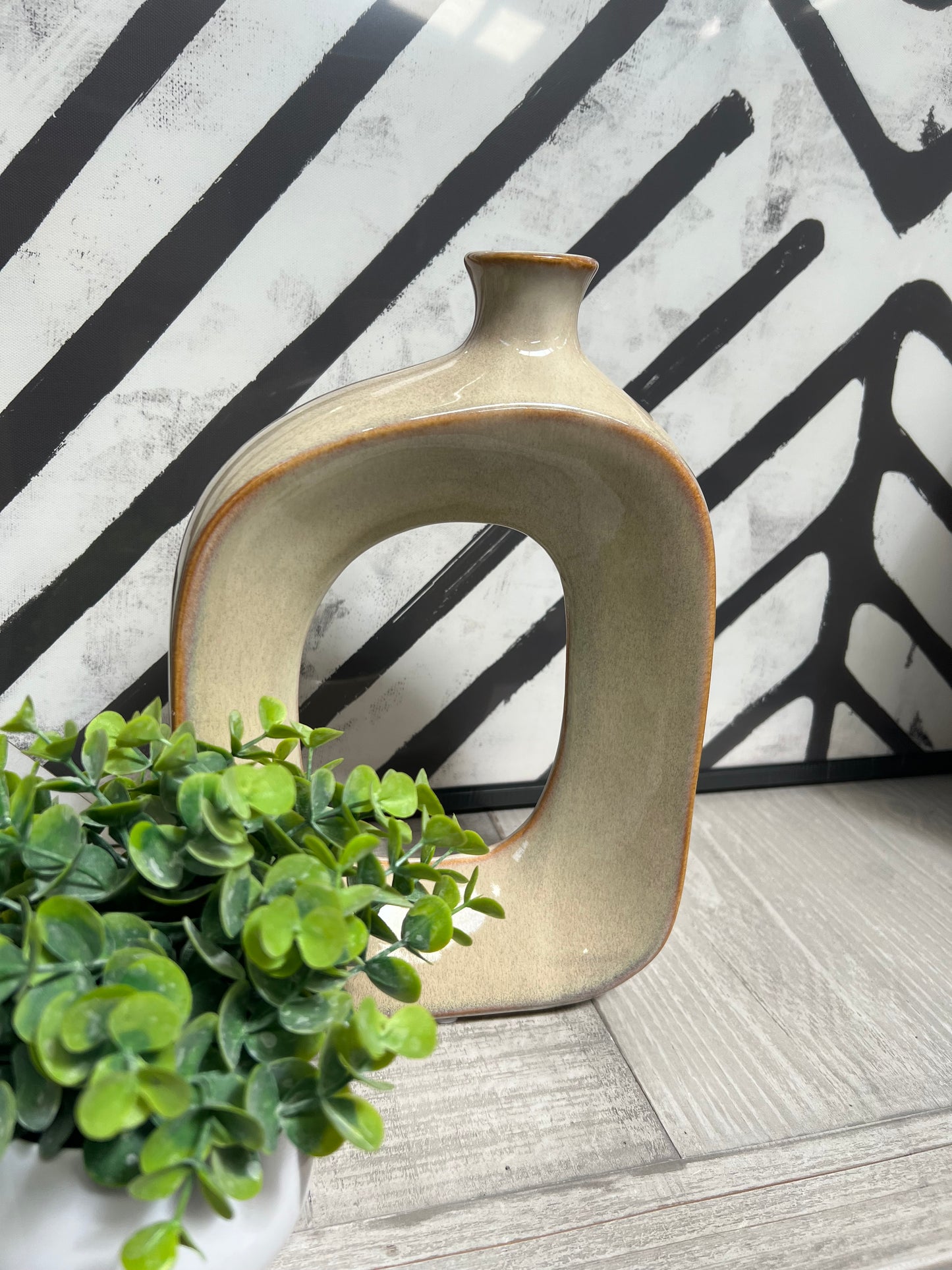 Sabbia Collection Small Hollow Vase