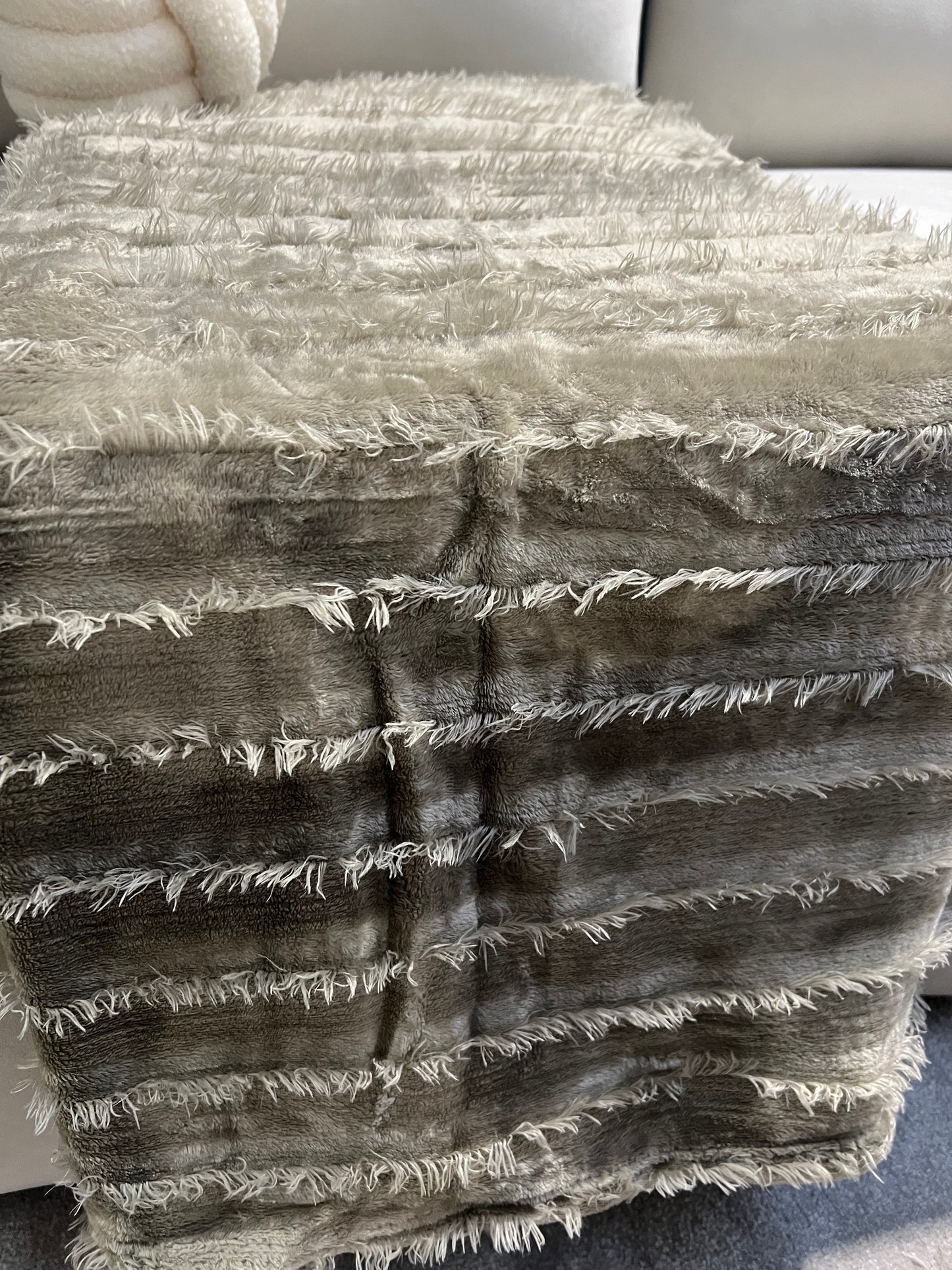 Volga Taupe Throw