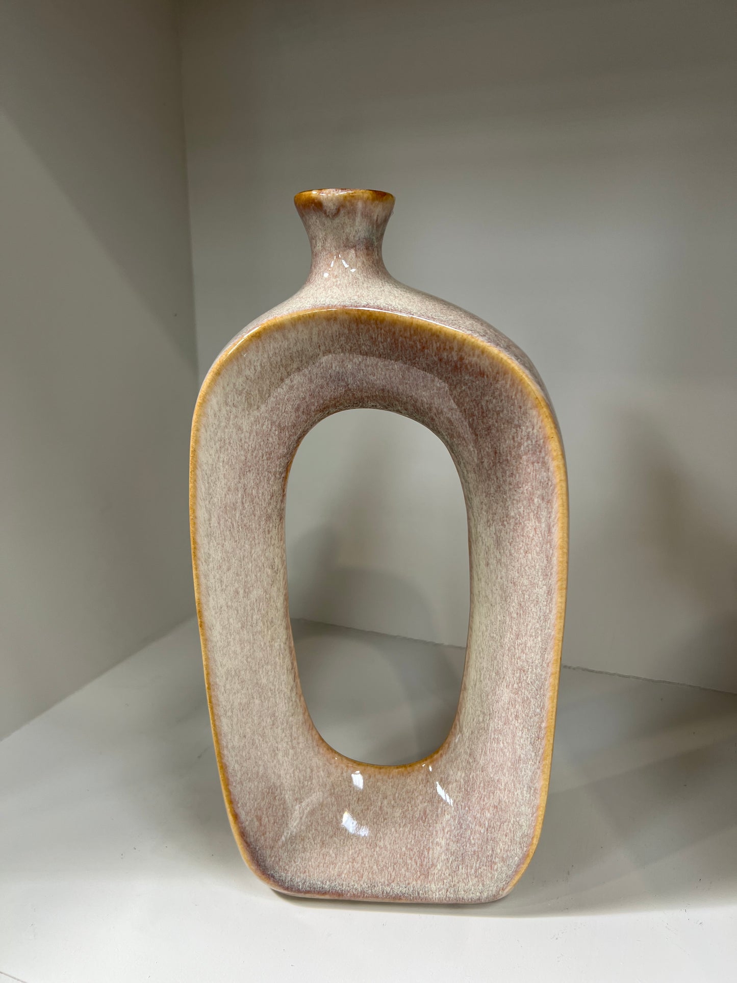 Sabbia Collection Medium Hollow Vase