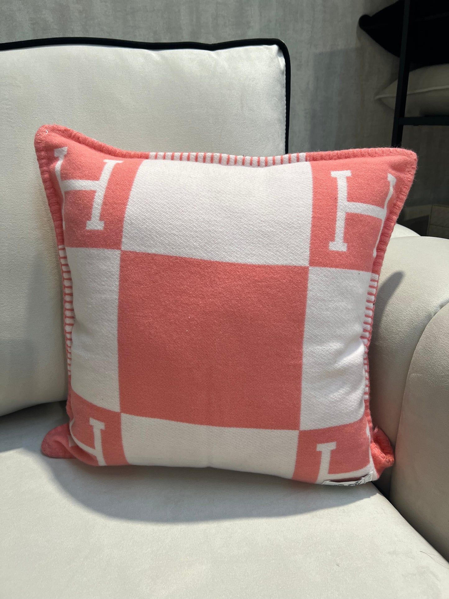 Luxury H Pillow - Pink & White