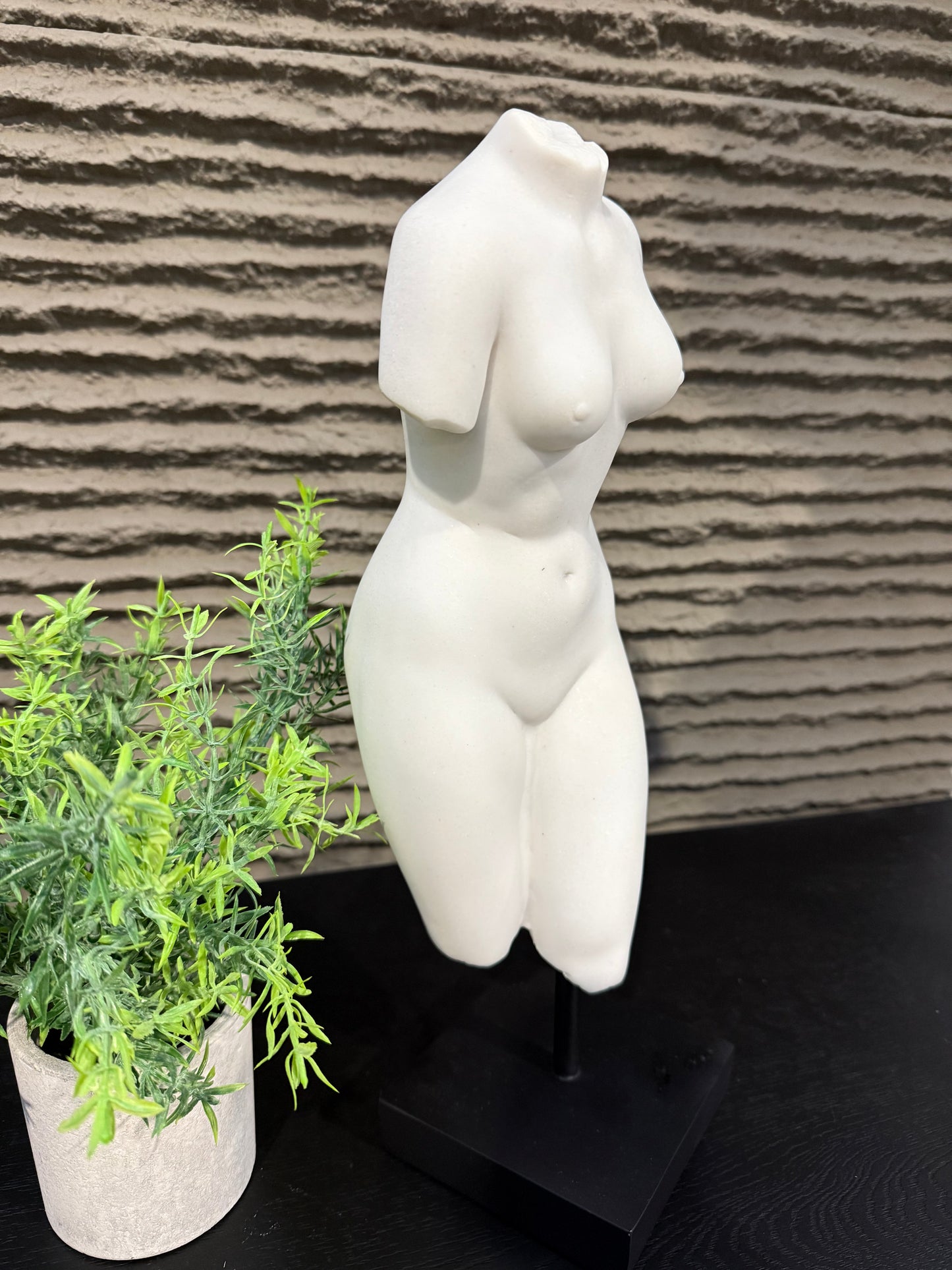 Lady Sculpture