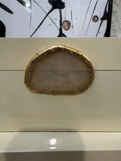 Cream Gloss Box Set with Agate