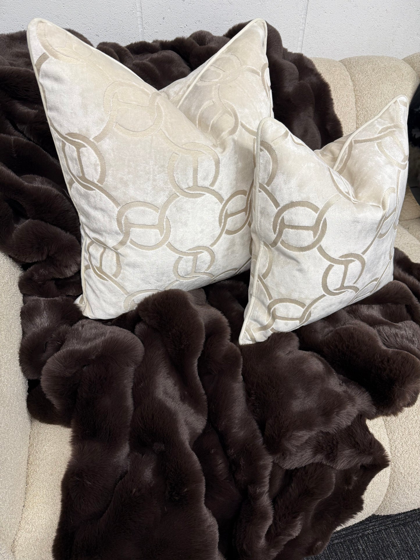 Paul Moneypenny Hookup Ivory Cushion