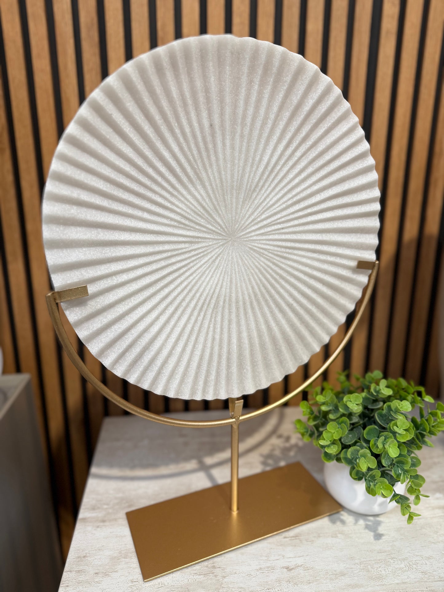 Mixed Quartz Disc on Stand