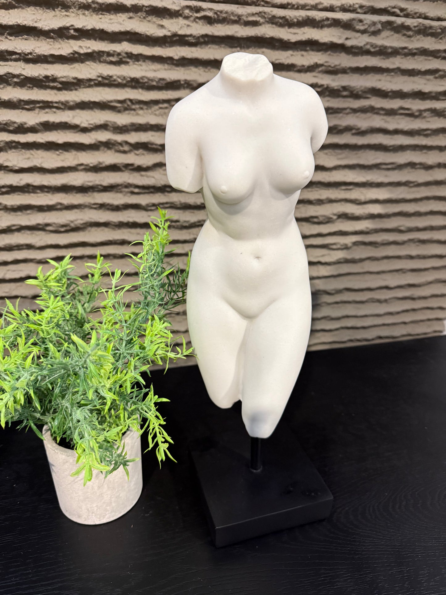 Lady Sculpture
