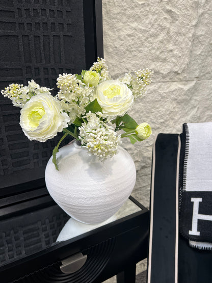 Regola Matt White Vase