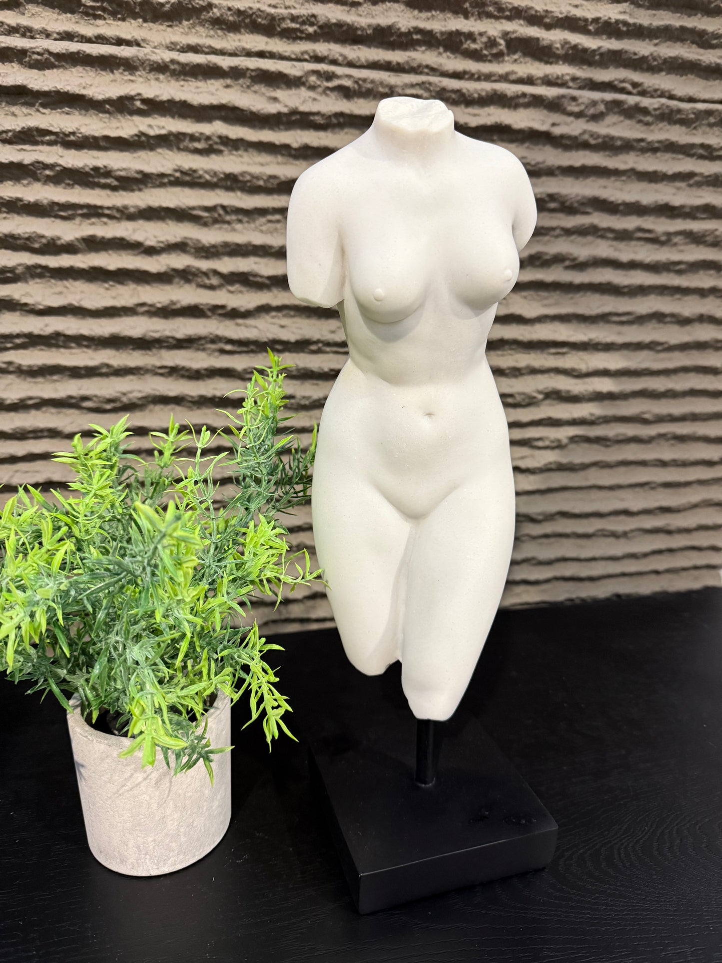 Lady Sculpture