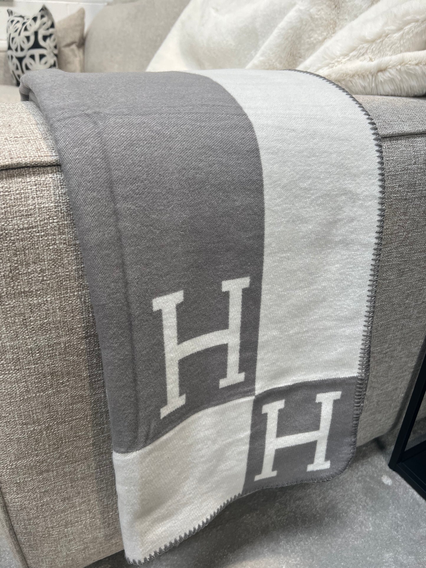 Luxury H Throw, Grey & White