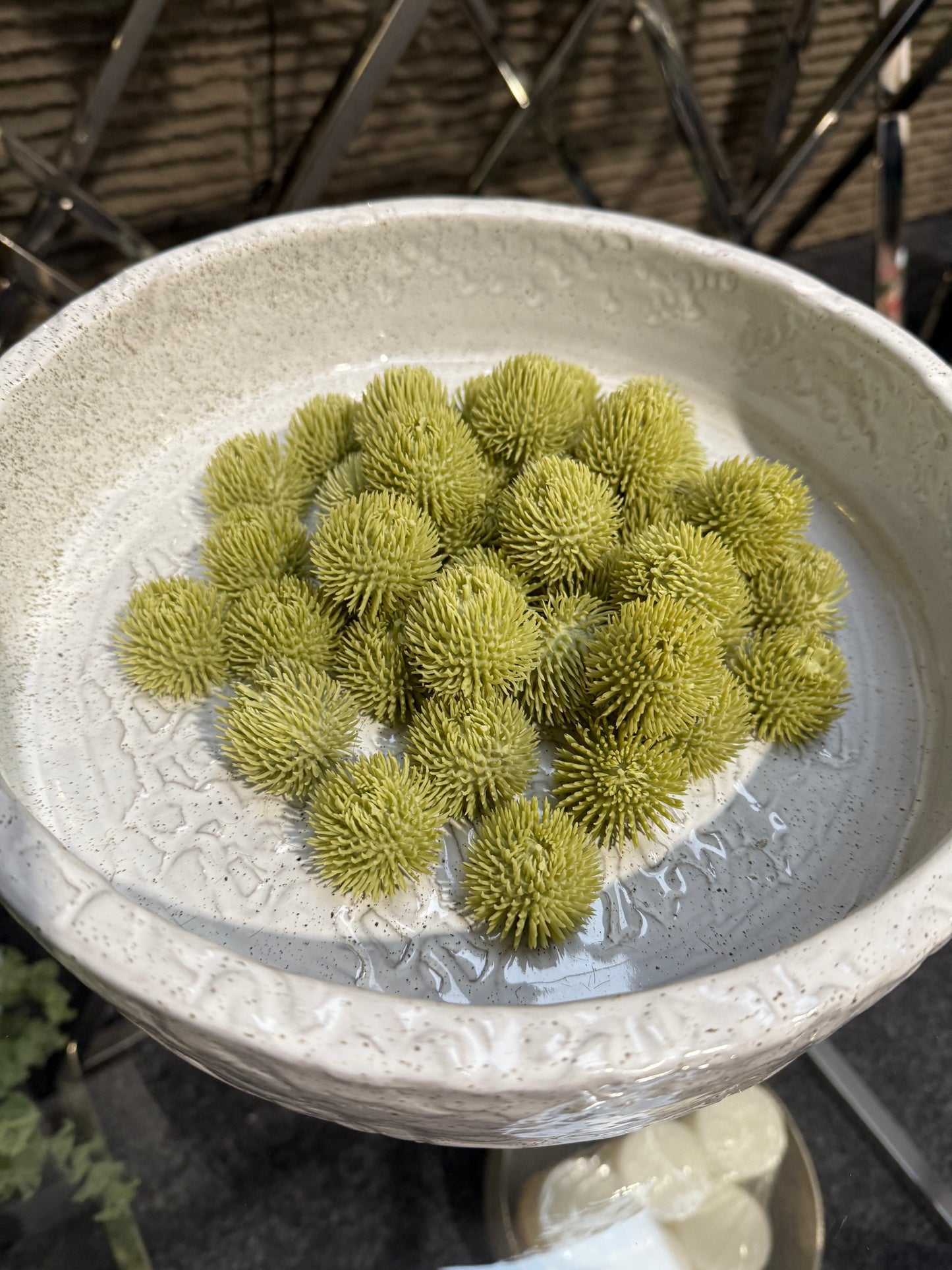 Green Echinops Balls - 24