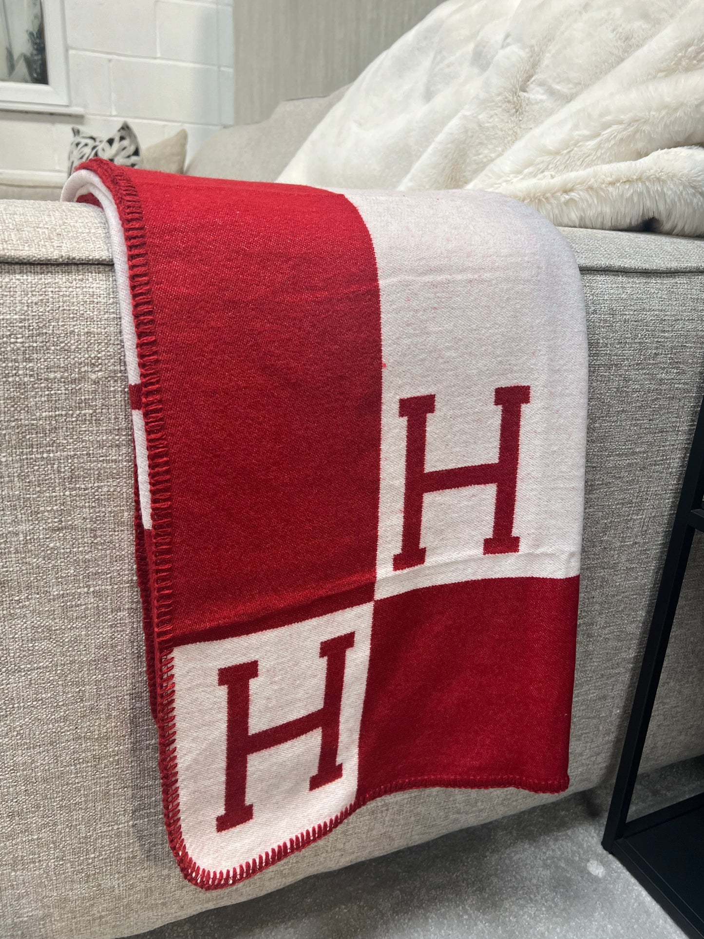 Luxury H Throw - Red & White