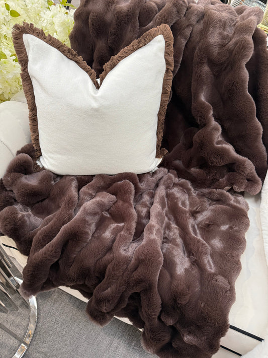 Raffles Choc Fur Throw