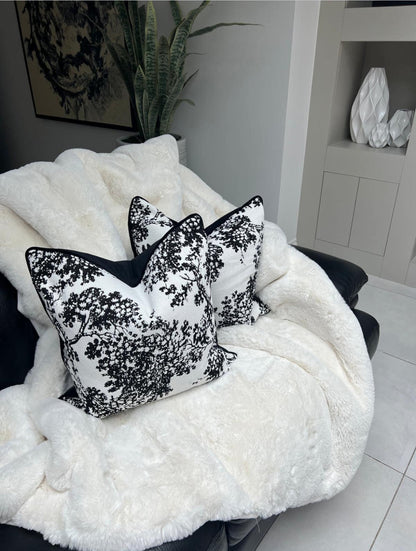 Neo Black and White Cushion