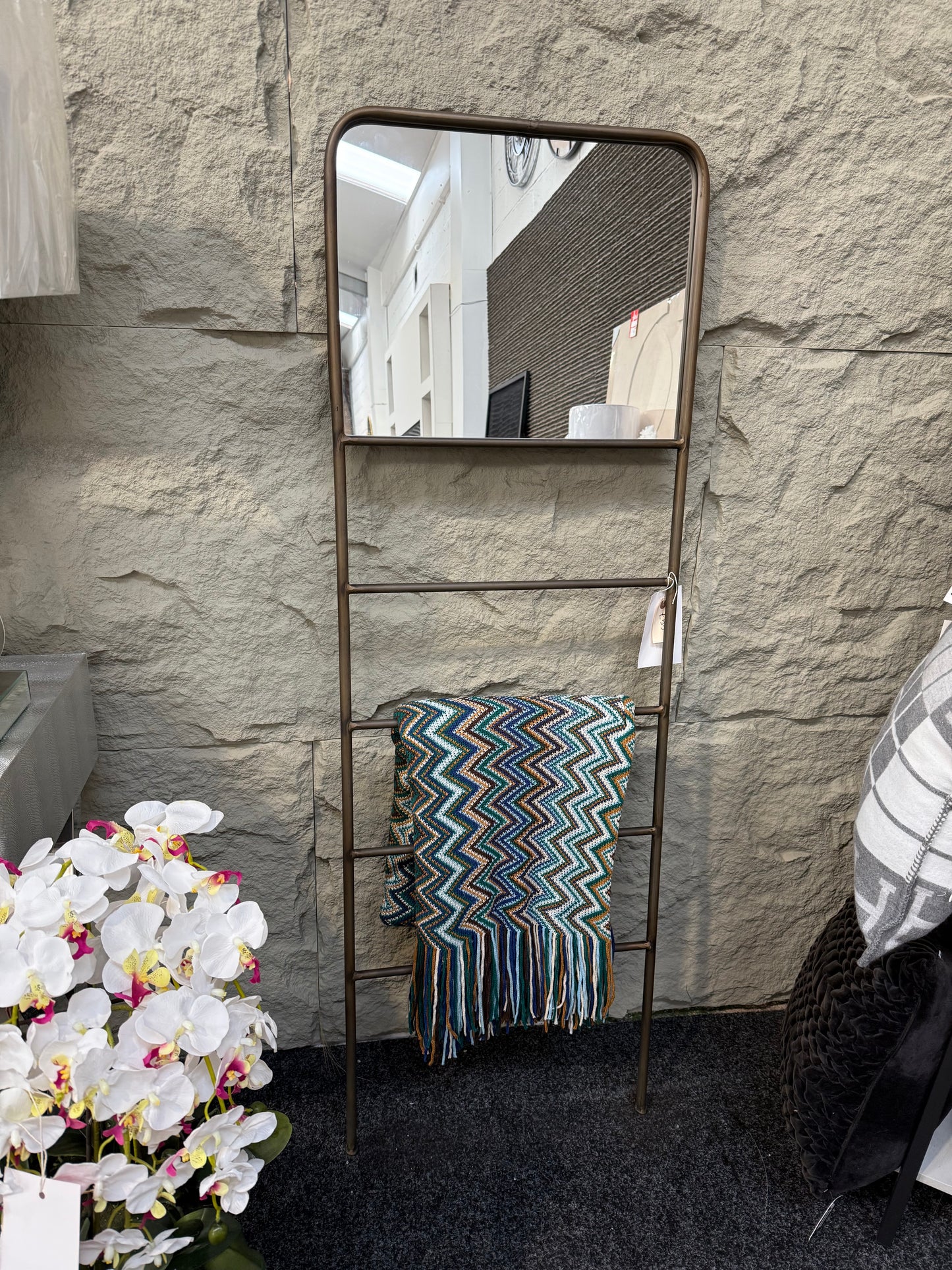 Bronze Mirrored Wall Stand