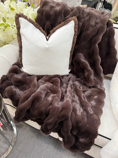 Raffles Choc Fur Throw