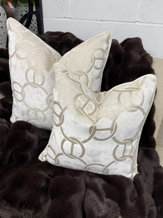 Paul Moneypenny Hookup Ivory Cushion