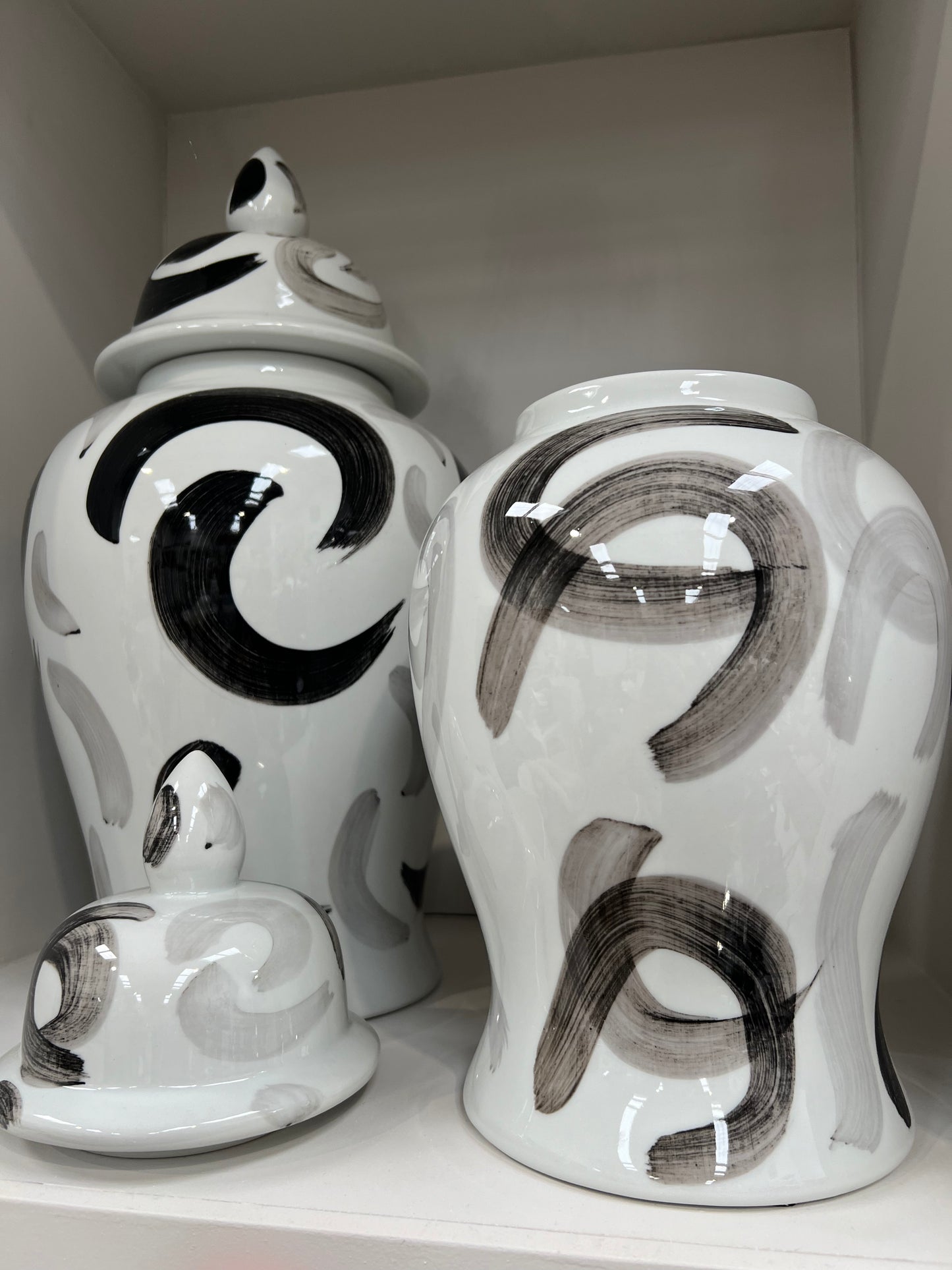 Monochrome Swirl Ginger Jar