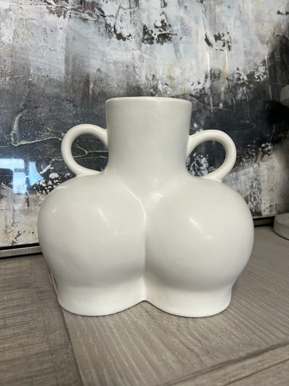 Bum Vase