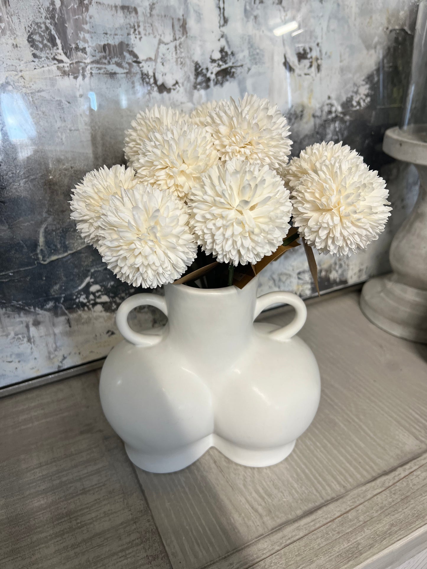 Bum Vase