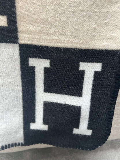 Luxury H Throw, Beige & Black Plaid