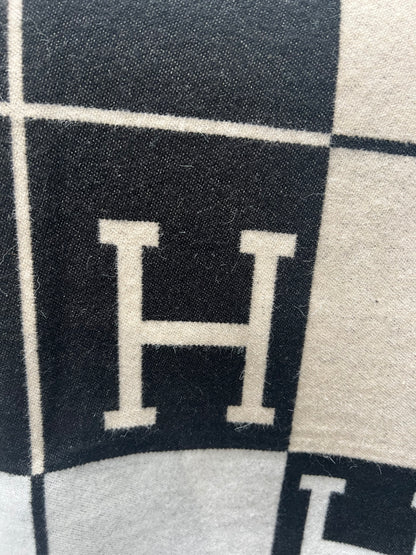Luxury H Throw, Beige & Black Plaid