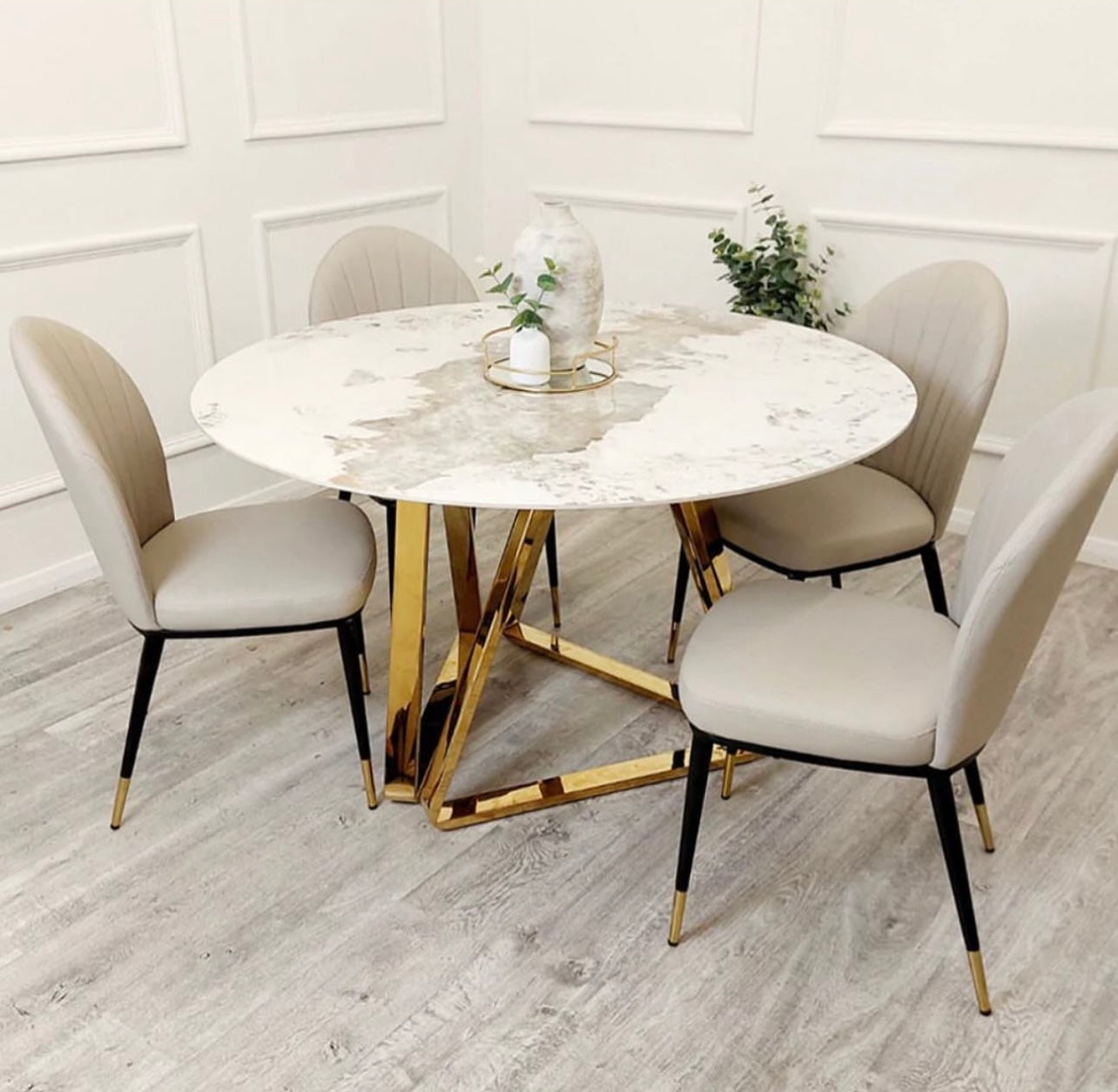 Ariel Round Dining Table & 4 Aruba Chairs