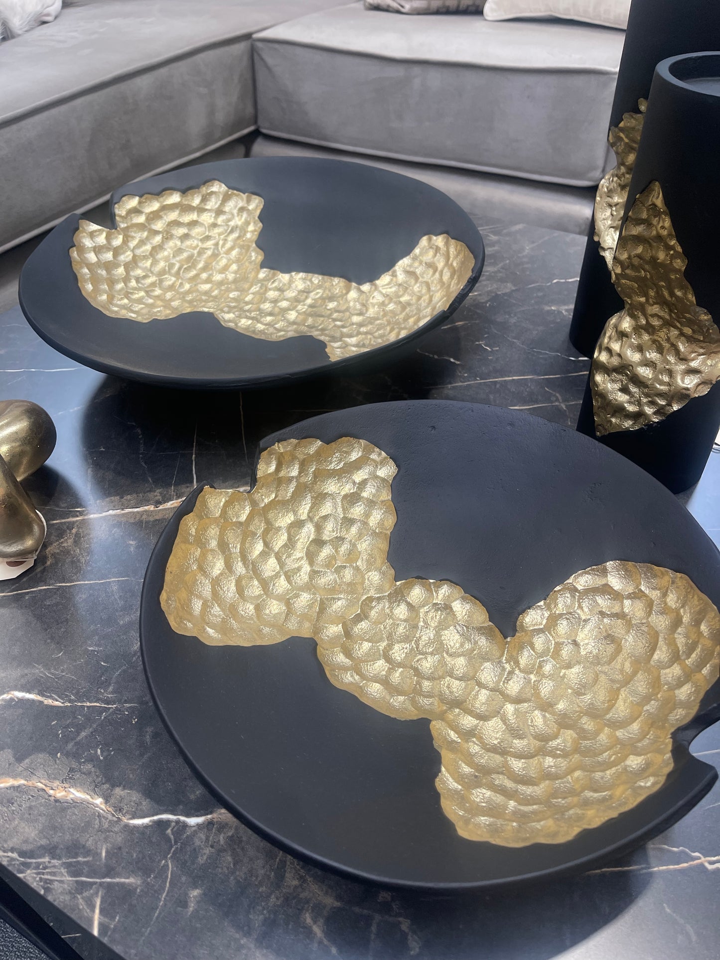 Black and Gold Decor Metal Dish 40cm