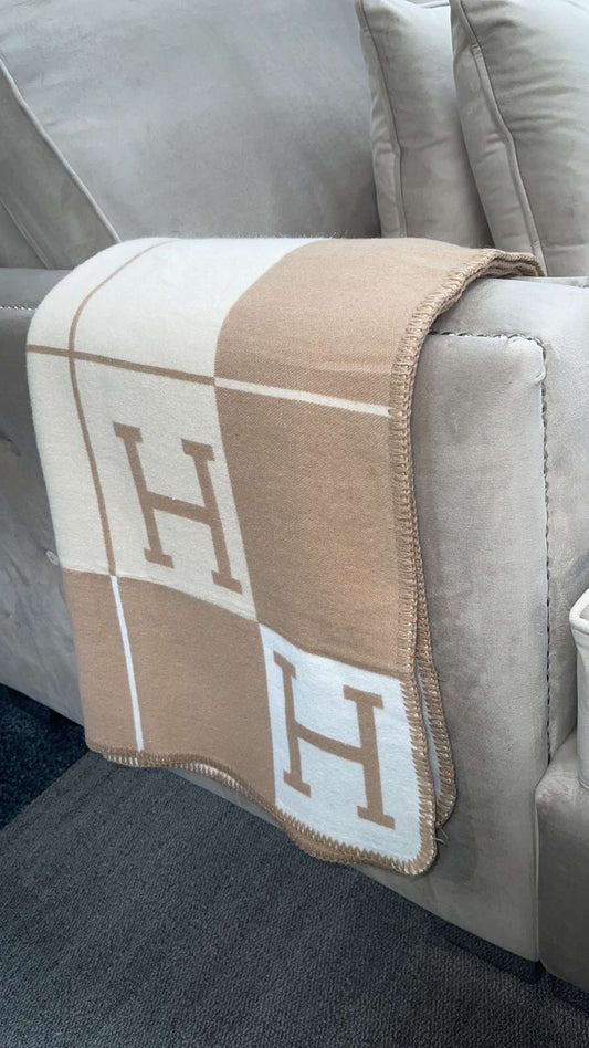 Luxury H Throw - Cashmere